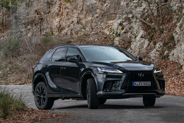 lexus rx 500h hybrid 2023 01 10