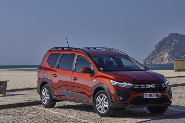 dacia jogger hybrid 140 2023 02 10