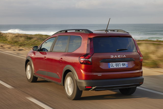 dacia jogger hybrid 140 2023 02 13