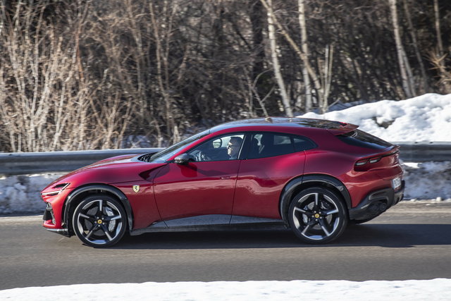 ferrari purosangue 2023 03 02