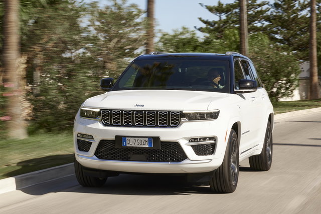 jeep gran cherokee 4xe 2023 05 29