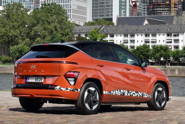 hyundai kona ev 2023 07 13
