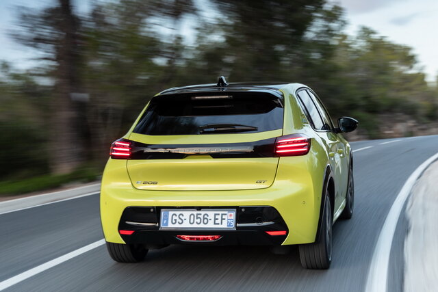 peugeot e208 restyling 2023 11 05
