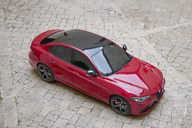 alfa romeo giulia tributo italiano 2024 01 13