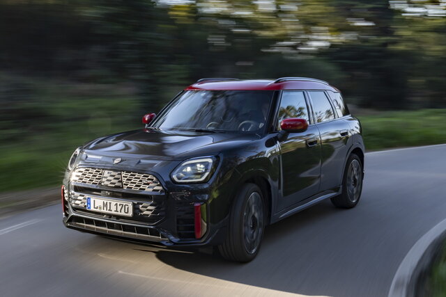 mini countryman jcw 2024