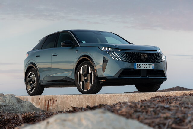 peugeot e3008 2024 02 primo contatto 25