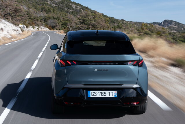 peugeot e3008 2024 02 primo contatto 37