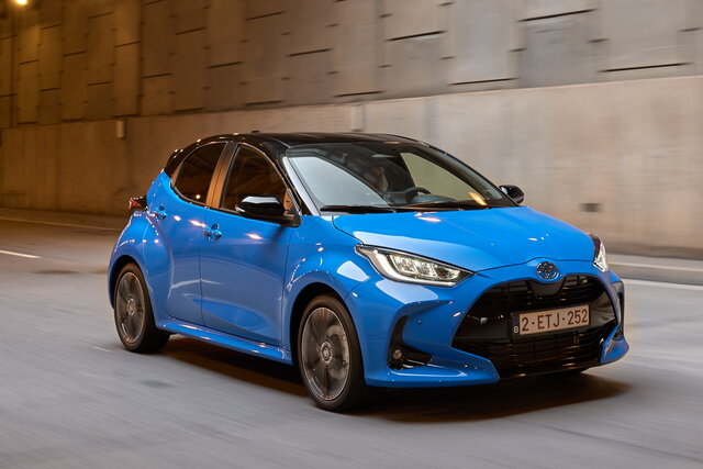 toyota yaris 2024 primo contatto 06