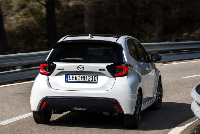 mazda 2 hybrid 2024 primo contatto 06