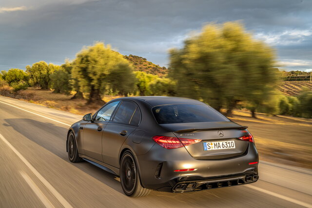 mercerdes amg c63 2024 01