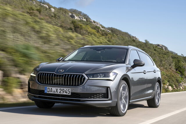 skoda octavia wagon 2024 03 08