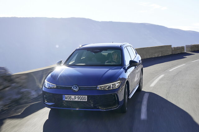 volkswagen passat 2024 02 07