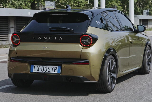 lancia ypsilon screen shot 01