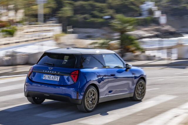 mini cooper se 2024 05 06