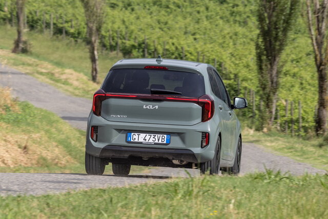 kia picanto 2024 primo contatto 05