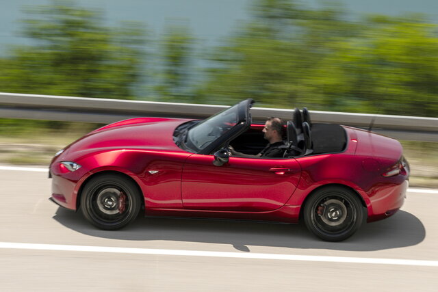 mazda mx 5 2024 06 02