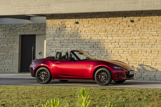 mazda mx 5 2024 06 07