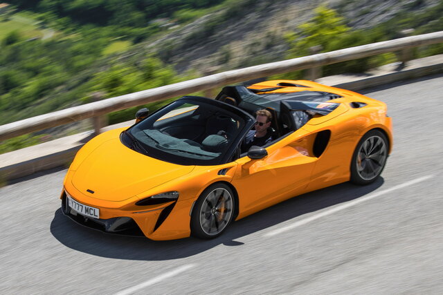 mclaren artura 2024 06 04