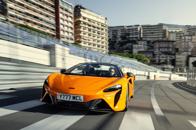 mclaren artura 2024 06 06