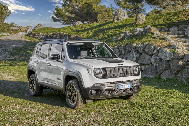 jeep renegade 4xe trailhawk 2024 07 07