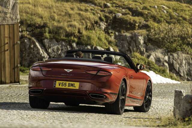 bentley continental gtc 2024 06