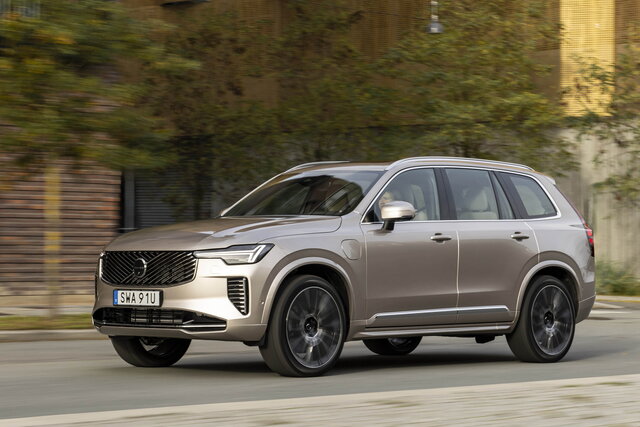 volvo xc90 t8 2024 11