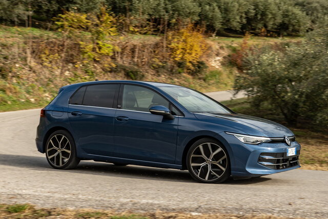 volkswagen golf ehybrid 2024 12 01