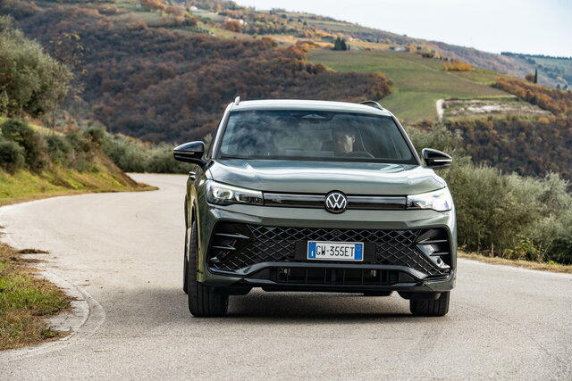 volkswagen tiguan ehybrid 2024 12 03