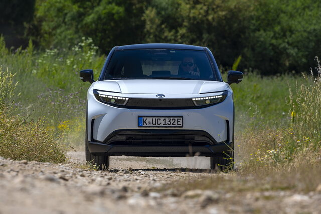 toyota urban cruiser 2025 06 08