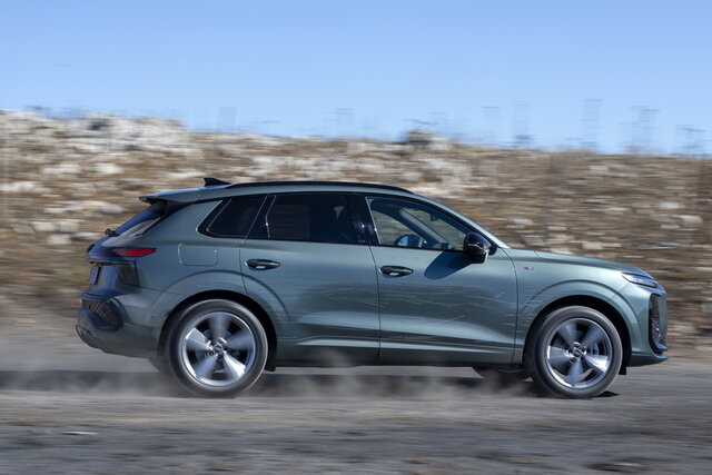 audi q3 20 tdi 2025 10 08