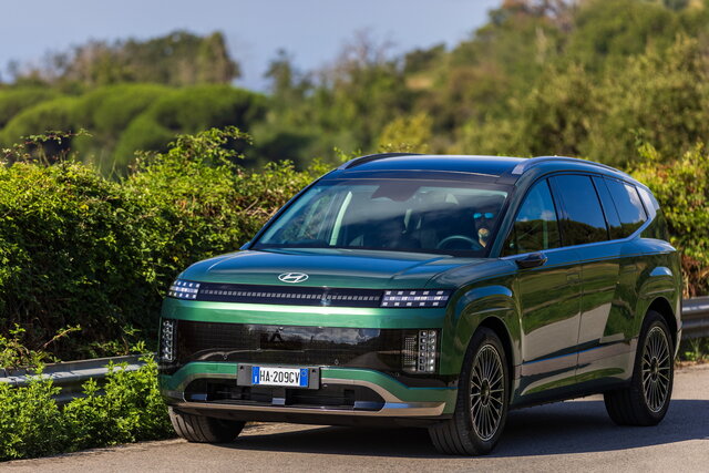 hyundai ioniq 9 2025 10