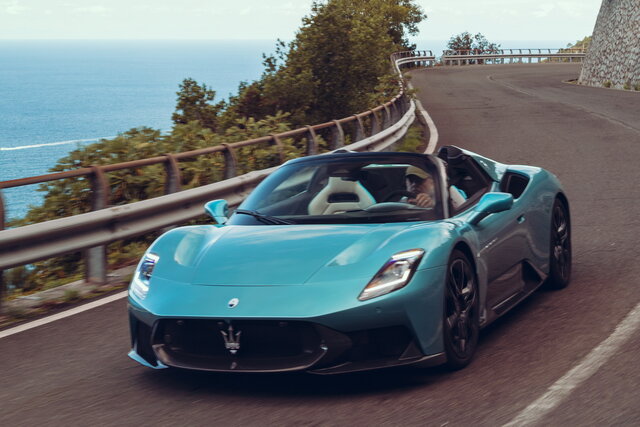 maserati mcpura 2025 10 01