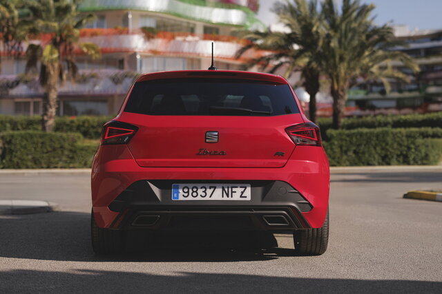 seat ibiza fr 2025 10 08