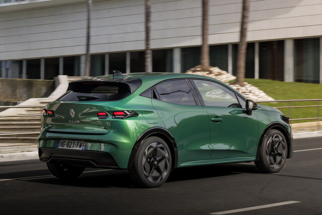 renault clio e tech primo contatto 2025 11 16