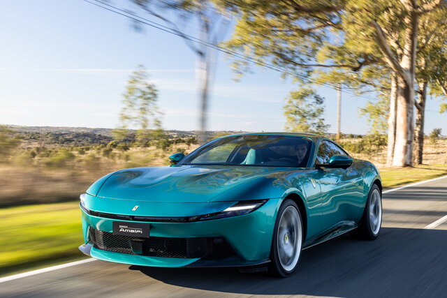ferrari amalfi 2025 12 04