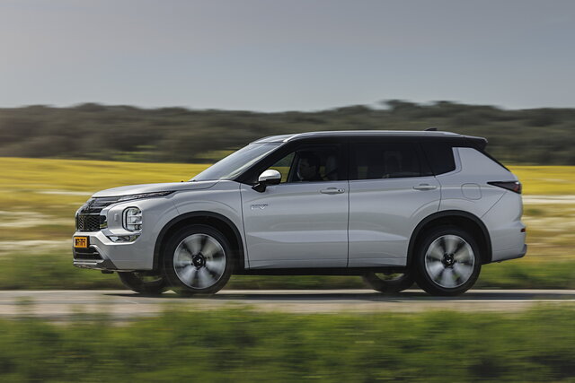 mitsubishi outlander phev 2026 02 05