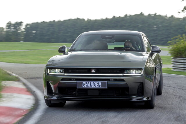 dodge charger sixpack 2026 09 05