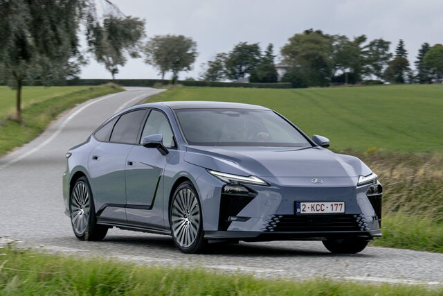 lexus es 2026 09 02