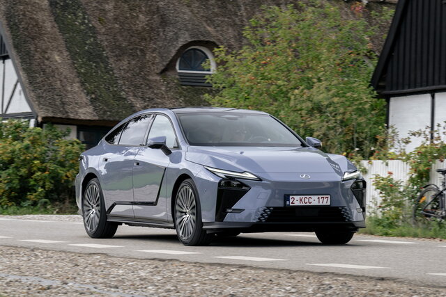 lexus es 2026 09 05