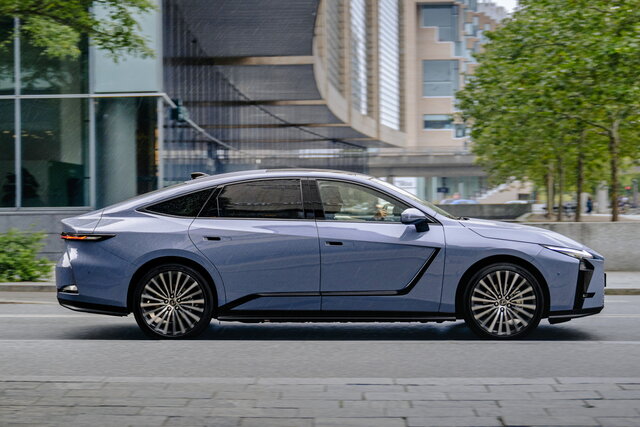 lexus es 2026 09 06