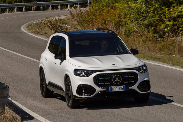 mercedes glb 2026 09 primo contatto 06