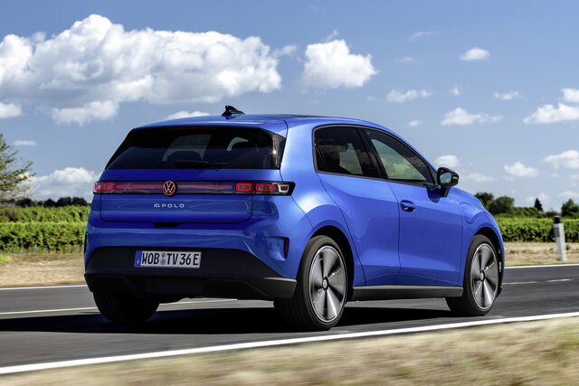 volkswagen id polo 2026 09 blu 01