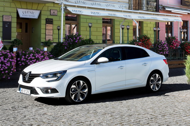 renault megane grand coupe 12