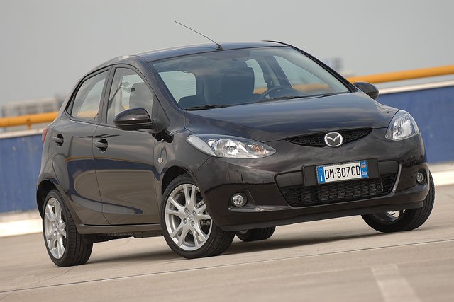 mazda 2 08