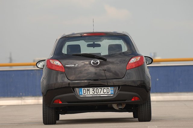 mazda 2 11
