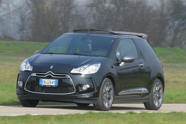citroen ds3 cabrio sport chic 18