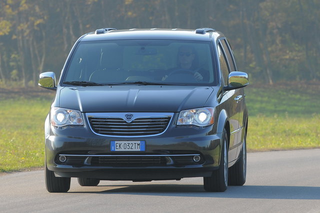 lancia voyager 28 gold 46