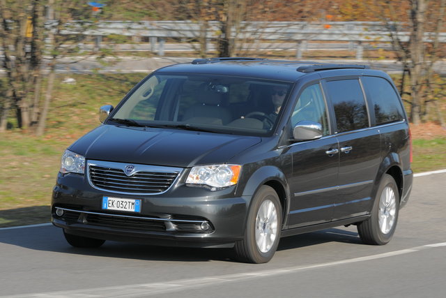 lancia voyager 28 gold 66