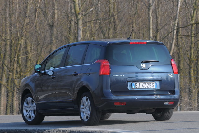 peugeot 5008 prova 71