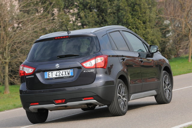 suzuki scross 2014 54